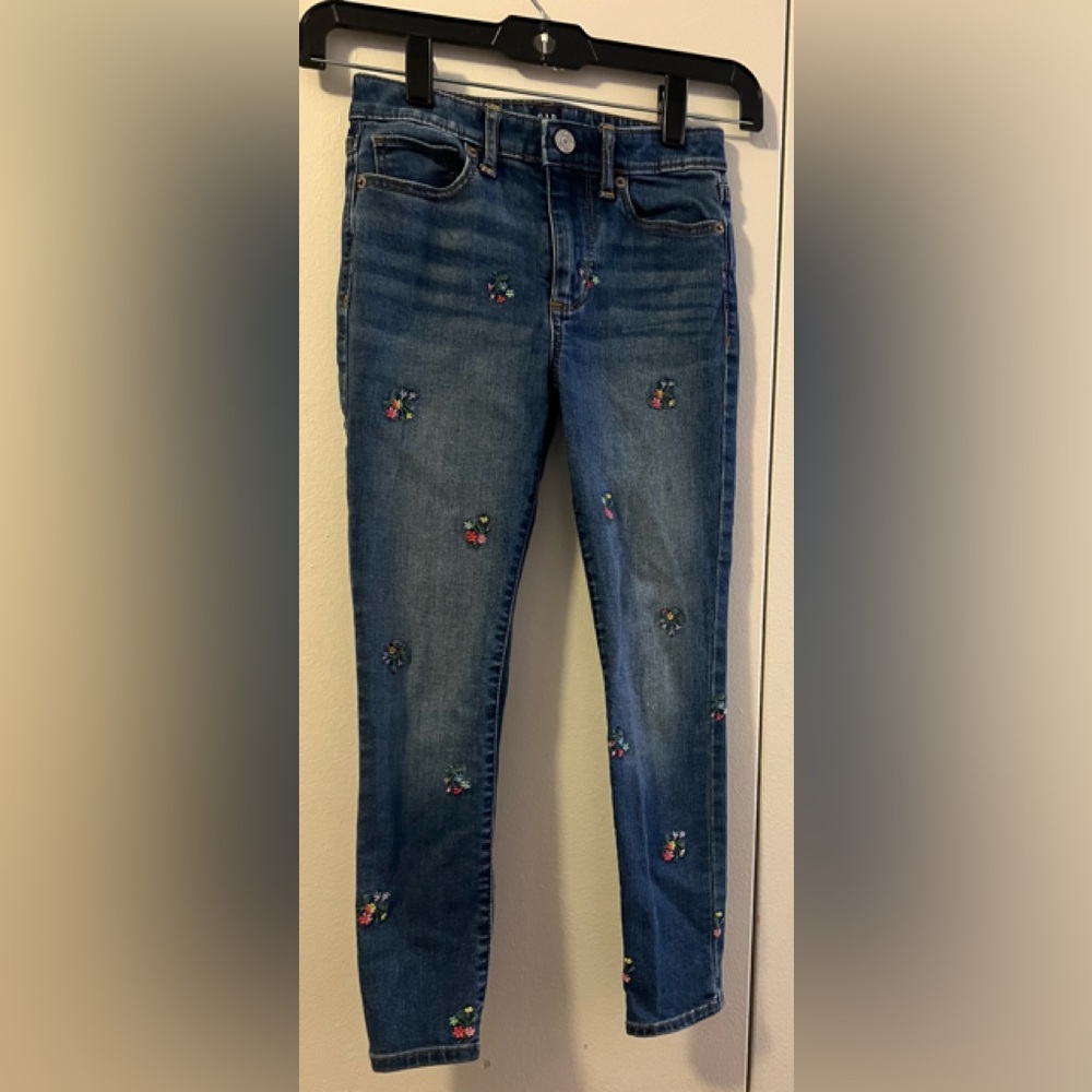 GAP GIRLS FLOWER JEANS DESIGN (8) - Picture 1 of 4
